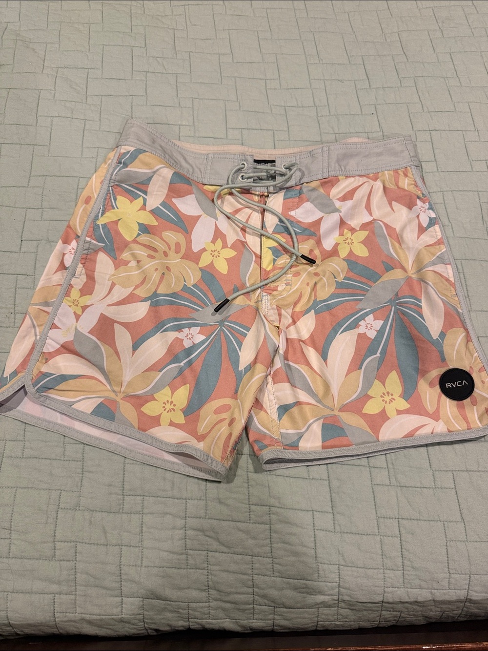 RVCA Men’s Coral Tropical Floral Boardshorts